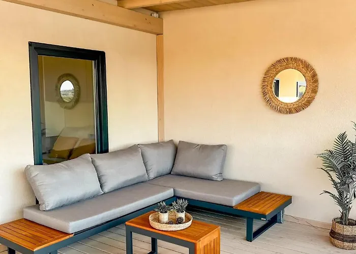 Latan House Hébergement de vacances Drage
